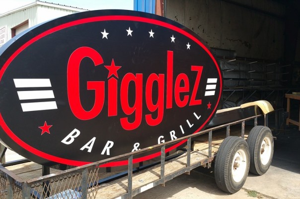 Gigglez Bar 001